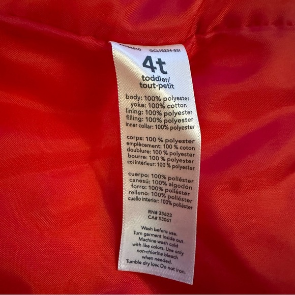 Carter’s red puffer vest with black and cream Sherpa lined collar 4T - Picture 10 of 10